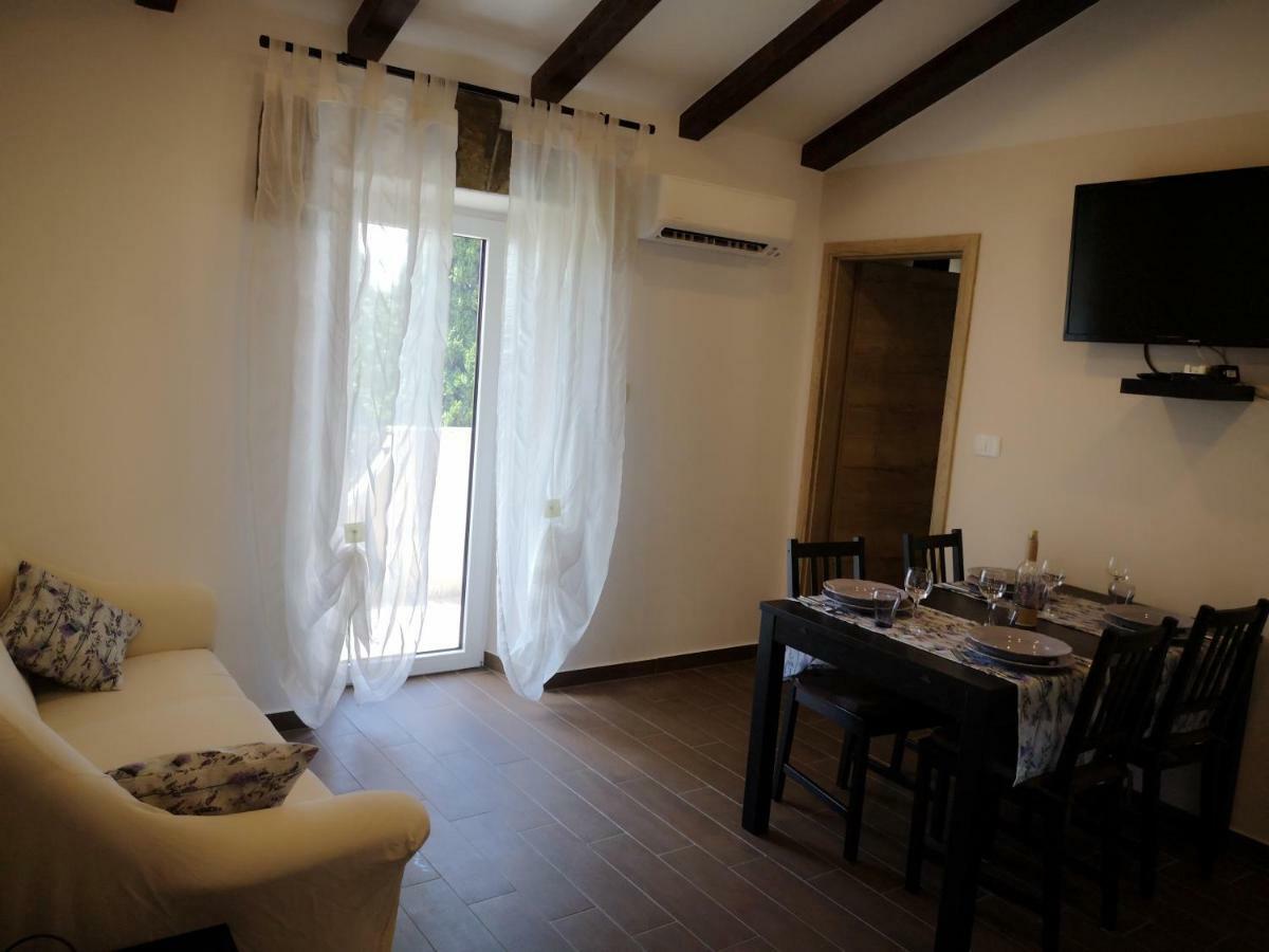 Apartments Gea Луция Экстерьер фото